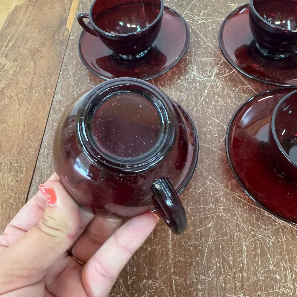 Vintage Arcoroc France Ruby‎ Red Glass Tea Coffee Cup & Saucer Set of 4